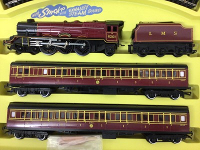 Lot 1851 - Railway Triang 00 gauge Express Goods set RS606 and Express Passenger Set RS609 both boxed (2)