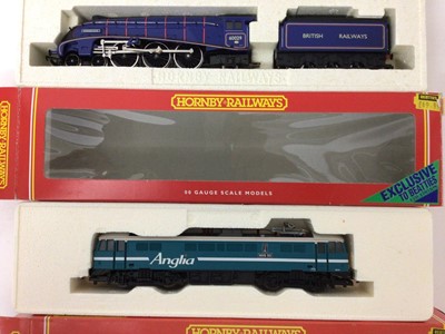 Lot 1860 - Railway Hornby 00 gauge Diesel locomotives R2037, R2120, R800, R307 all boxed