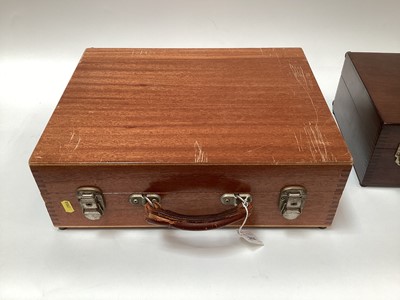 Lot 2435 - Medical (1950's) equipment