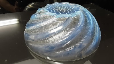 Lot 1007 - Rene Lalique Poissons pattern opalescent glass bowl, signed on base, 20.5cm diameter