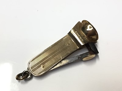 Lot 149 - 1930s 9ct gold cigar cutter