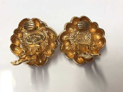 Lot 123 - Pair vintage Chanel gilt metal clip on earrings