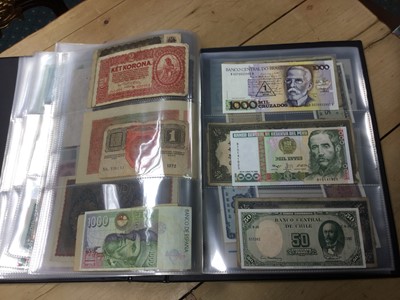 Lot 493 - World - Mixed coins, banknotes and medallions to include a small quantity of G.B. pre 1947 silver coins, G.B. banknotes and others (Qty)
