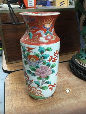 Lot 400 - Japanese vase with floral decoration