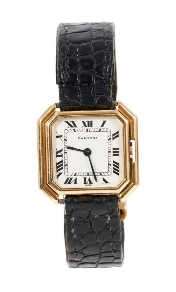 Lot 644 - Ladies Cartier 18ct gold wristwatch on leather strap with deployment clasp
