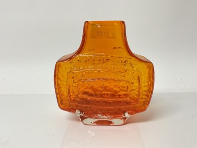 Lot 1102 - Whitefriars Tangerine TV vase, designed by Geoffrey Baxter, 17.5cm high