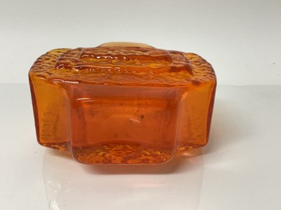 Lot 1102 - Whitefriars Tangerine TV vase, designed by Geoffrey Baxter, 17.5cm high