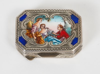 Lot 365 - Italian silver and enamel pill or patch box