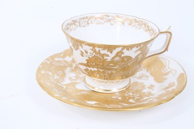 Lot 254 - Set of twelve Royal Crown Derby Gold Aves tea cups and saucers