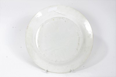 Lot 256 - Wedgwood creamware leaf moulded plate, circa 1800, and a lustre jug