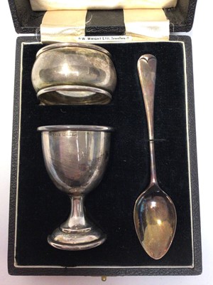 Lot 129 - Set six silver egg cups and silver Christening set, both in fitted cases