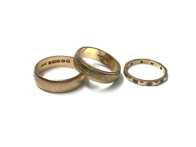 Lot 136 - Three 9ct gold wedding rings