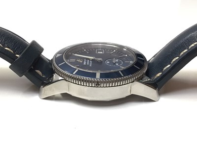 Lot 170 - Breitling Chronometer Superocean wristwatch