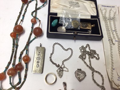 Lot 191 - Group of silver jewellery