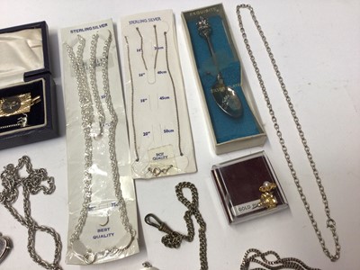 Lot 191 - Group of silver jewellery