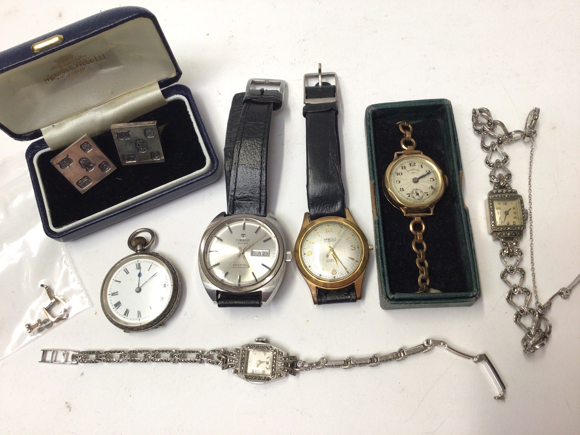 Lot 167 - Silver cased fob watch, two ladies vintage