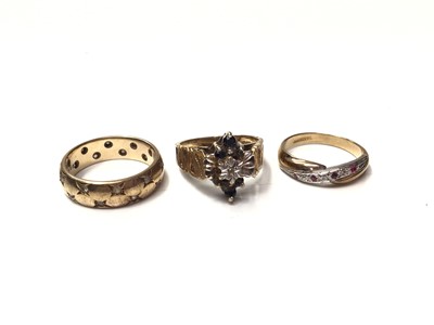 Lot 189 - Three 9ct gold gem set rings