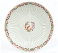 Lot 185 - 18th century Worcester polychrome fluted...
