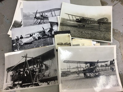 Lot 820 - Large quantity of assorted aircraft ephemera to include photographs, histories of aircraft and other items (qty)