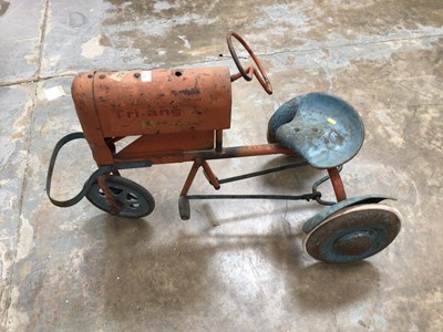 Lot 2004 - 1950's children's Tri-ang Major pedal tractor