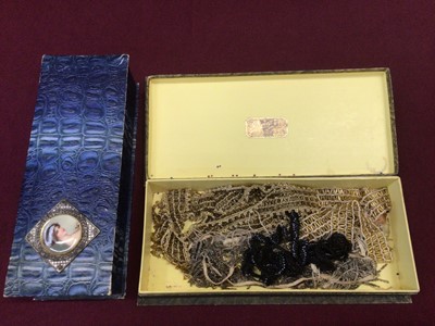 Lot 2089 - 1920's and 1930's dress beaded fringing, insets and embellishments loose and in chocolate boxes, good quantity.