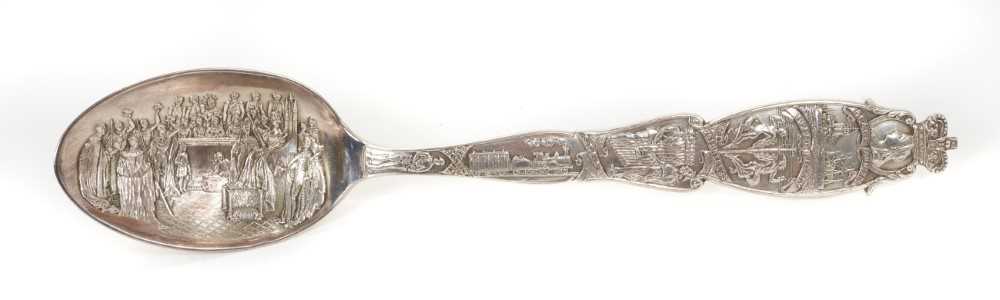 Lot 2 - The Diamond Jubilee of H.M. Queen Victoria 1897, good quality silver commemorative spoon decorated with scenes from The Queen's reign, H M Birmingham 1897, in original fitted case.