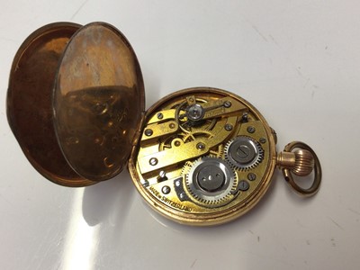 Lot 245 - Late 19th century Continental 9k gold fob watch in engraved case, 3.4cm in diameter