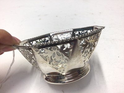 Lot 250 - Pair of George VI silver bonbon dishes with pierced decoration, (Sheffield 1940), maker Mappin and Webb, all at 5.5oz
