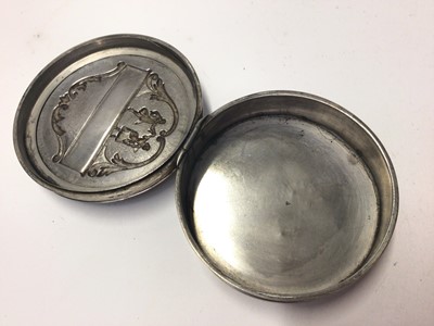 Lot 254 - George V silver box of circular form with hinged cover with embossed decoration and engraved 'with compliments of The Royal Mail Steam Packet Company', (Birmingham 1925), maker Elkington & Co. 7.5c...