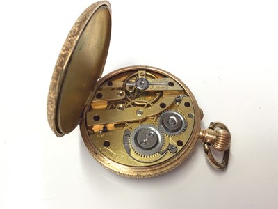 Lot 257 - Late 19th century Continental 18k gold fob watch in engraved case, 3.5cm in diameter