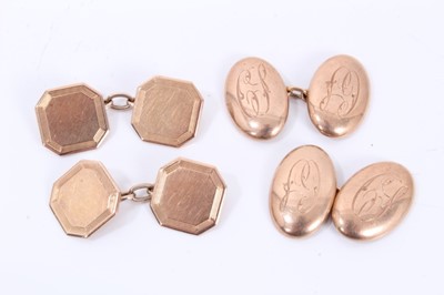 Lot 522 - Two pairs of 9ct gold cufflinks