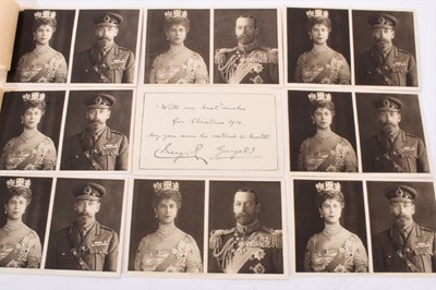 Lot 18 - A collection of First World War 1914 Christmas greeting cards from T.M. King George V and Queen Mary sent to troops at the front - un-used, some with original envelopes (50+)