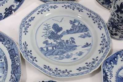 Lot 89 - 18th and 19th century Chinese porcelain