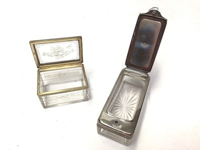 Lot 295 - Collection of silver virtu items to include a George IV travelling inkwell, (London 1821), maker Thomas Dick, a George VI powder compact (Birmingham 1946), silver vesta case, a silver handled magni...