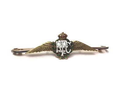Lot 296 - First World War Royal Flying Corps 15ct gold and enamel sweetheart brooch, 5.2cm in length, 4.3 grams