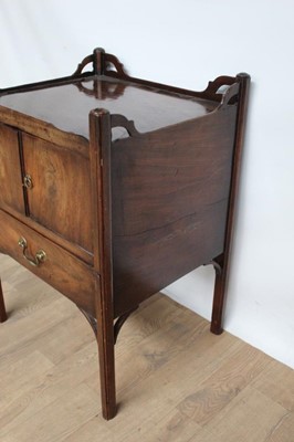 Lot 1332 - George III mahogany washstand