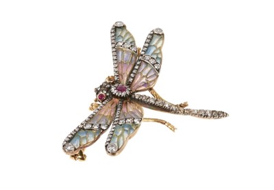 Lot 543 - Plique-à-jour enamel dragonfly brooch