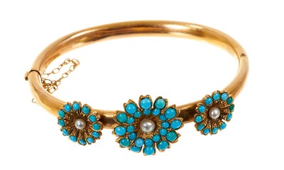 Lot 507 - Victorian gold and turquoise bangle