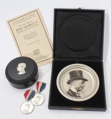 Lot 75 - The failed Coronation of H.M.King Edward VIII, Bakelite pot with bust of the King in uniform, another plaque with Prince Edward in top hat and two School medals for the Coronation .(4)