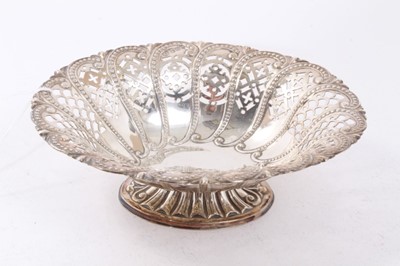 Lot 443 - Victorian silver bon bon dish with pierced decoration