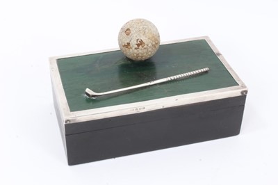 Lot 782 - Golfing interest: vintage cigarette box