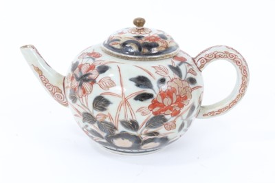 Lot 295 - 18th century Japanese Imari teapot, painted with flowers, 17cm from spout to handle