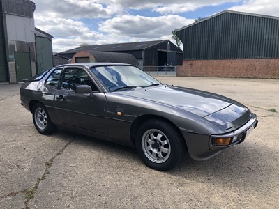 Lot 4 - 1982 Porsche 924 2.0 Coupe Automatic, Reg. No. RYR 441Y, finished in grey with vinyl and velour interior