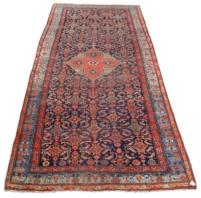 Lot 1487 - Good antique Persian rug