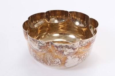 Lot 344 - Selection of miscellaneous silver to include George III pap boat, Russian spoon, and other items