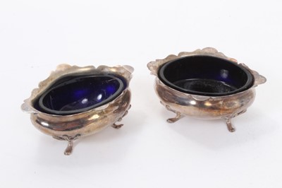 Lot 344 - Selection of miscellaneous silver to include George III pap boat, Russian spoon, and other items