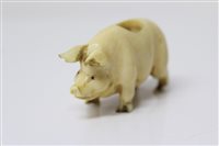 Lot 854 - Victorian novelty Carsved ivory vesta in the...