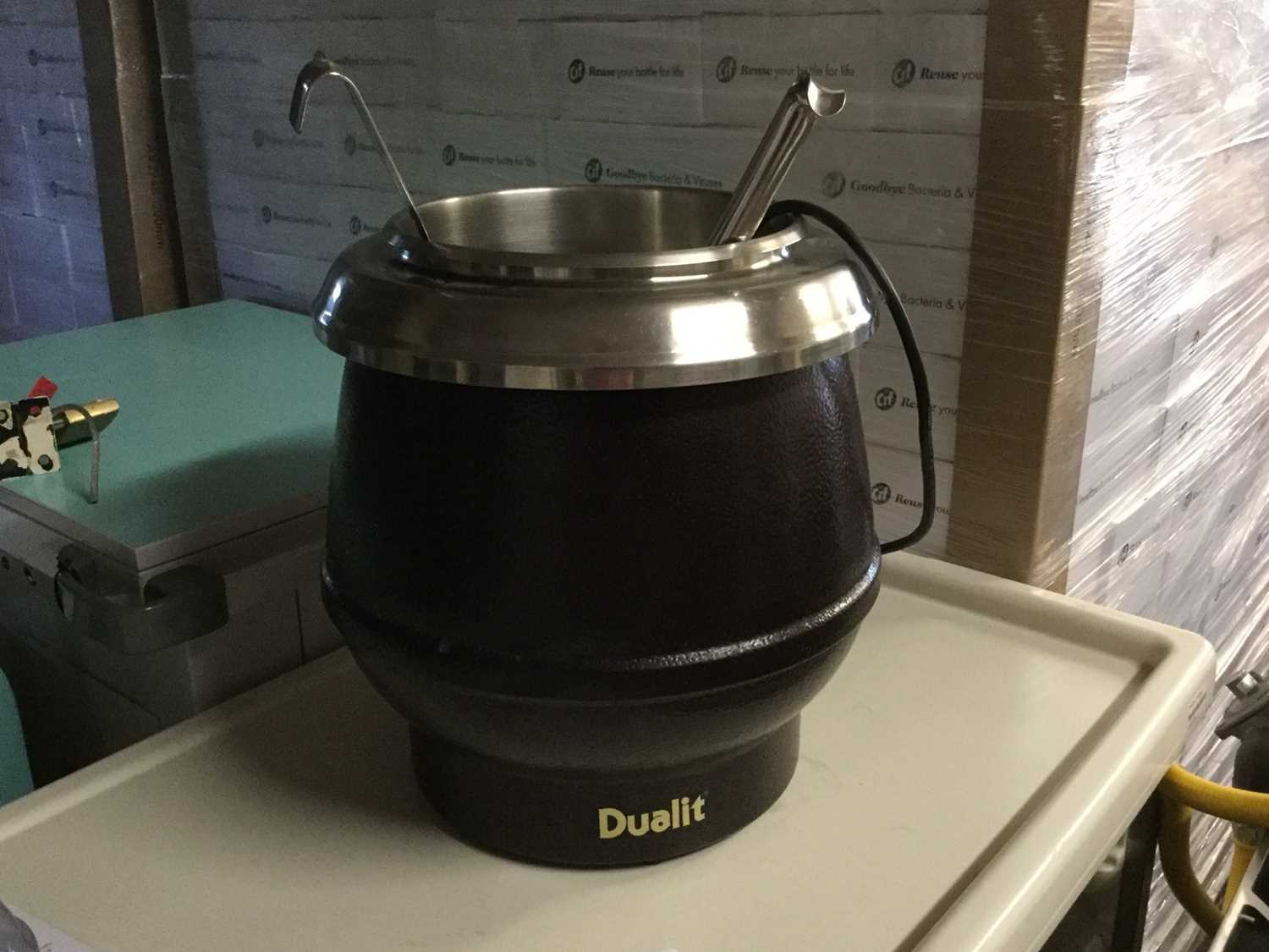 Lot 27 - Dualit catering soup cauldron