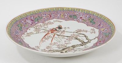 Lot 96 - Chinese porcelain dish