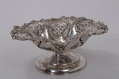 Lot 1 - Late Victorian silver pedestal bon bon dish with pierced and embossed decoration, (Sheffield 1899), maker Lee & Wigfull, 15cm diameter (5.9oz)